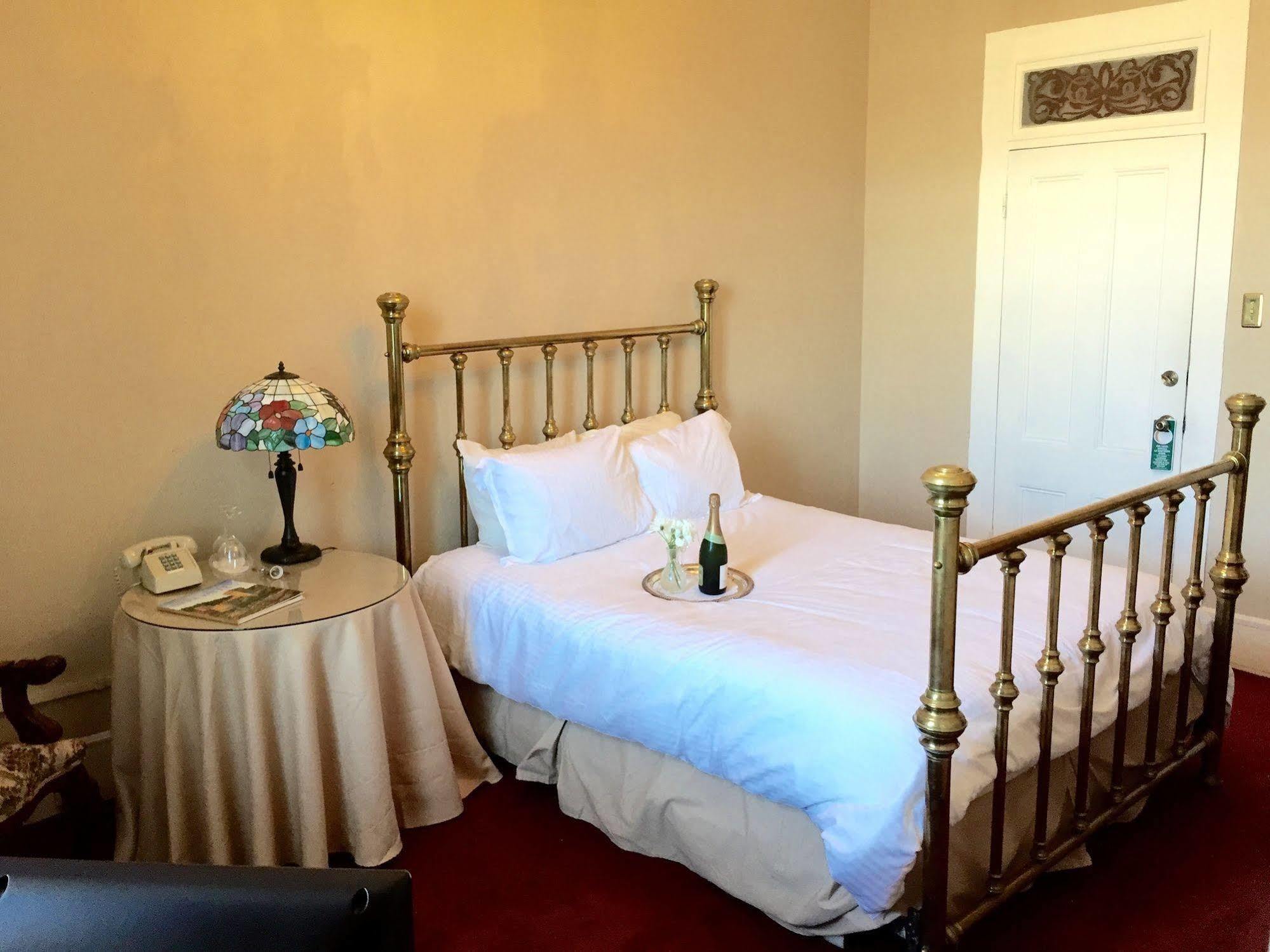 Hotel St. Helena Buitenkant foto